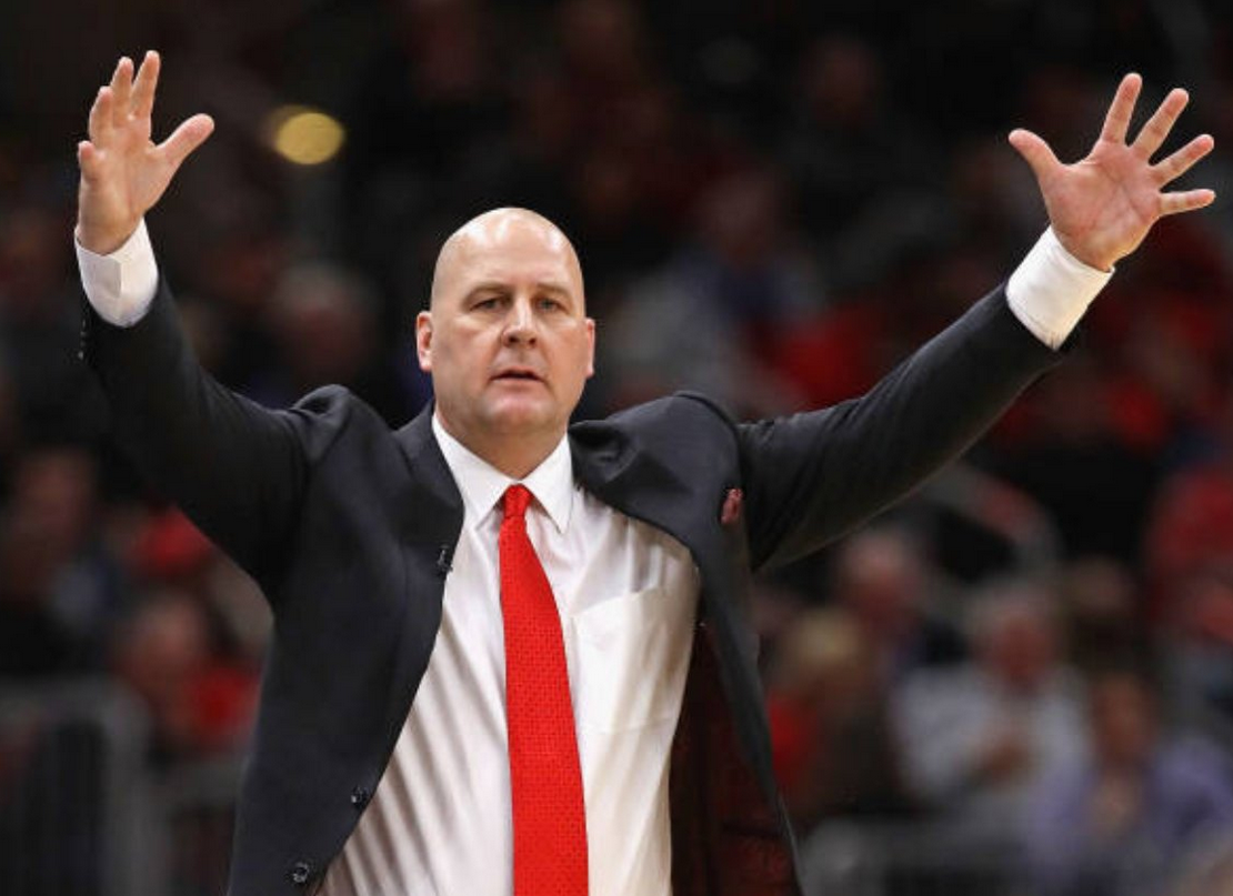 九游体育西亚卡姆回归赛场,战术调整首场状态亮眼,公牛观众沸腾!的简单介绍